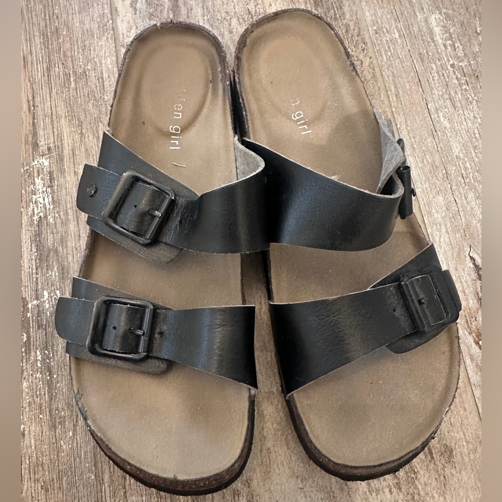 Madden Girl Brando Sandals Size 8